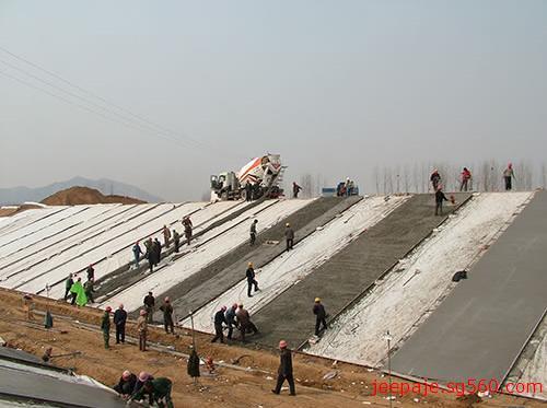 南水北調土工布施工現場